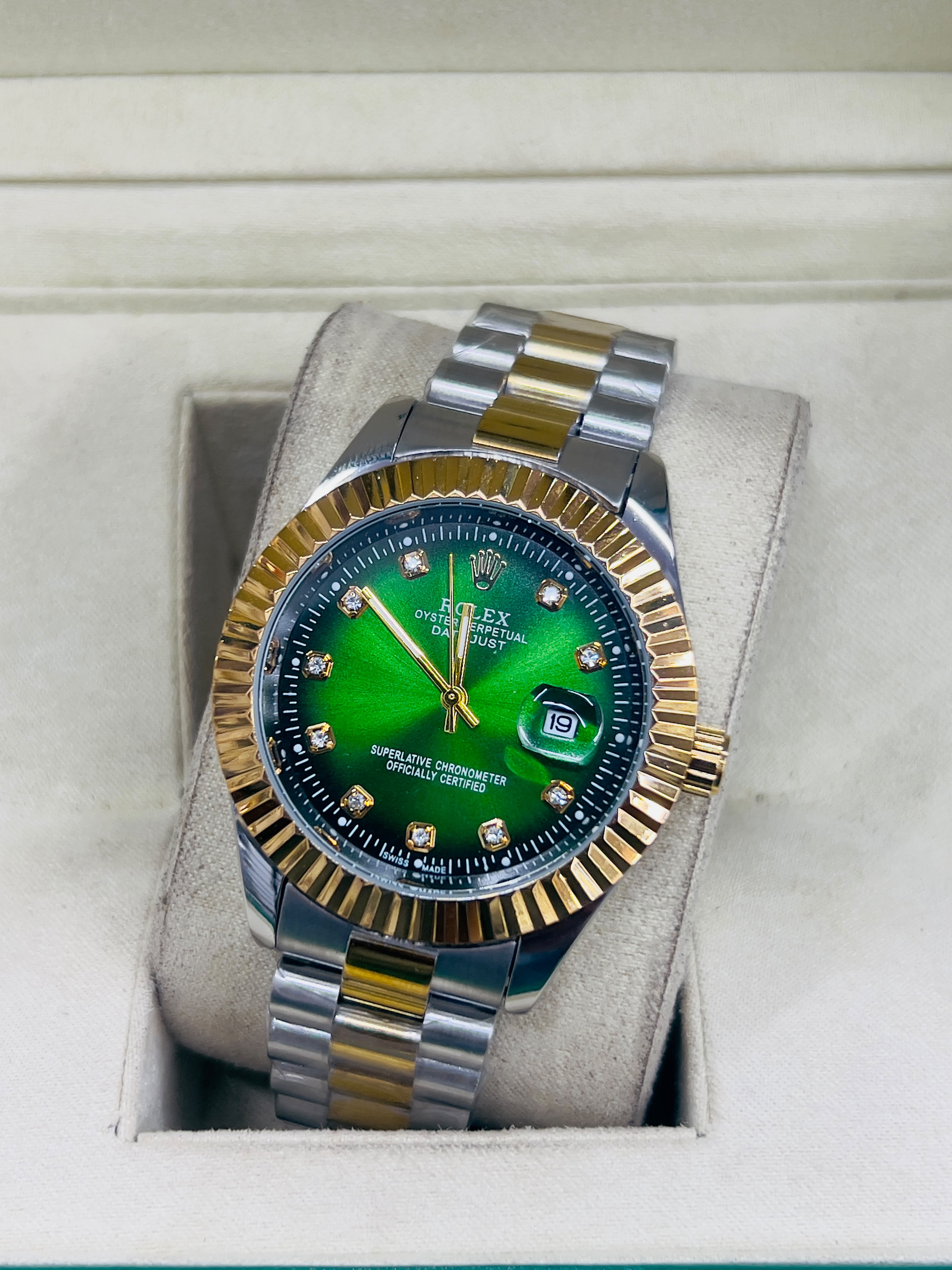 Men - Date Only - Two Tone Lininig Green Dial